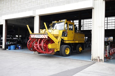 180413_ロータリー除雪車.jpg